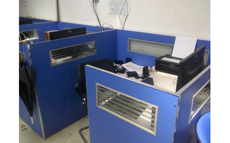 來這里工作已經(jīng)半個(gè)月了，已經(jīng)漸漸地習(xí)慣了這里的生活